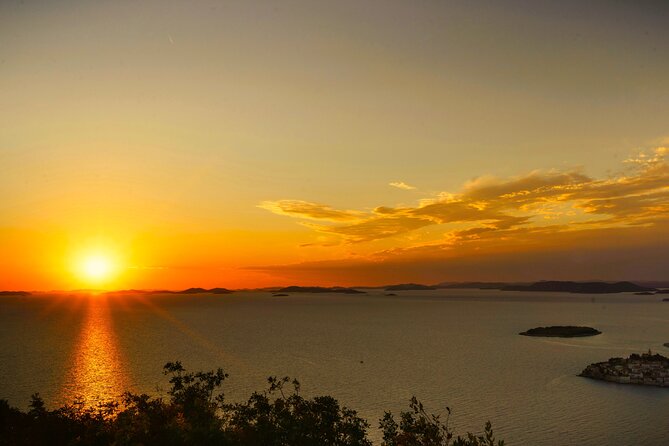 Sunset Tour from Split: Magical Golden Hour Above the Sea - Primotens Coastal Charm and Photo Opportunities