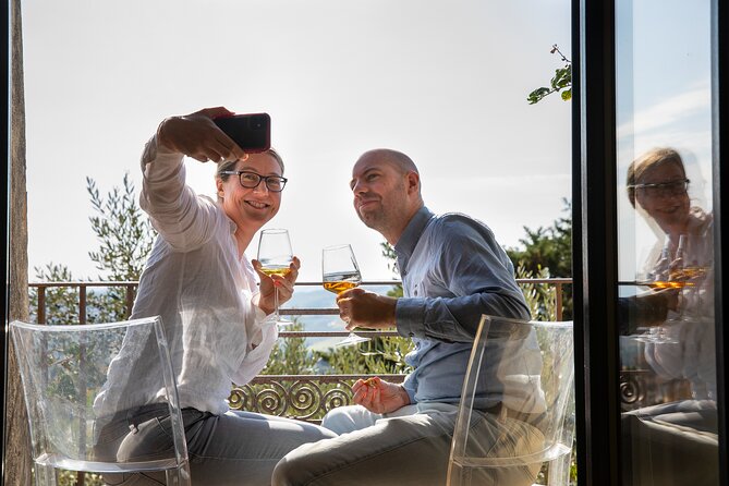 Superior Wine Tasting in San Gimignano - Sampling the Vernaccia di San Gimignano: Two Vintage and Two Riserva Wines