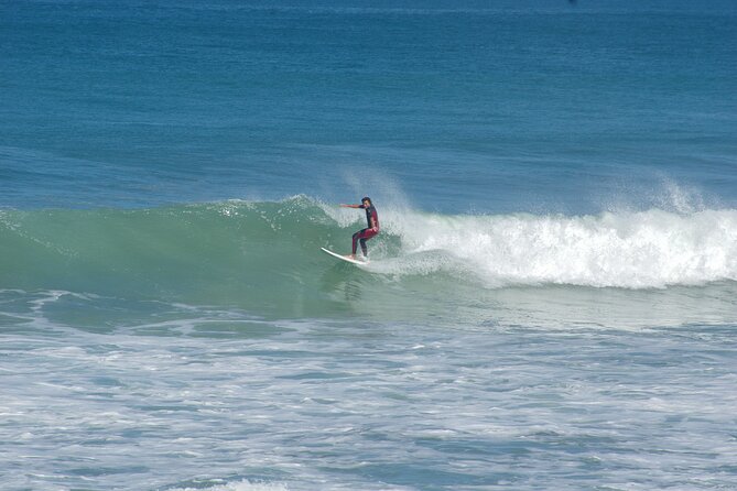 Surf lessons beginners in the Basque Country - Starting Point at Plage du Centre in Bidart