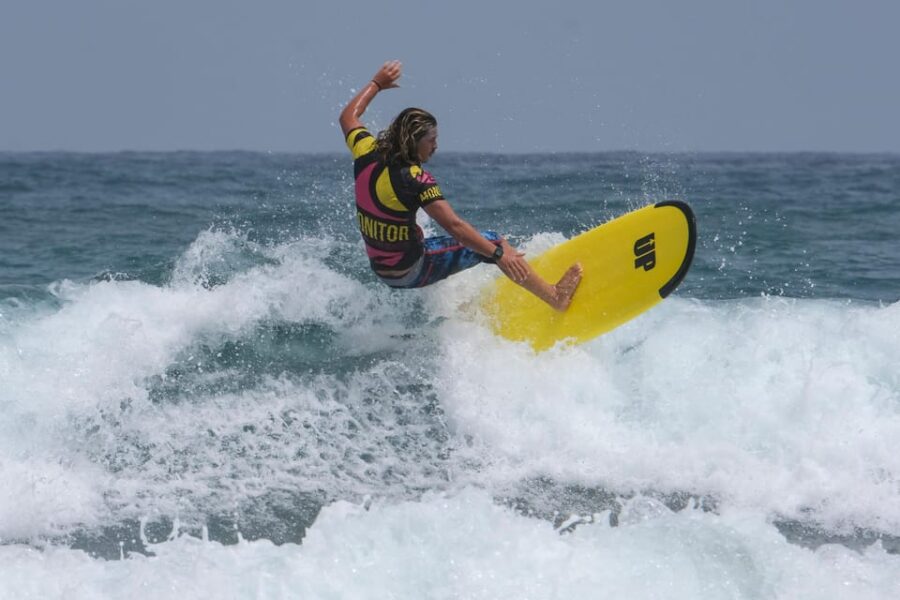 Surf lessons in Las Canteras Beach - Highlights of the Las Canteras Surf Course