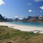 Svolvaer: South Lofoten Top Highlights Photo Tour - Visiting Hamnøy: Iconic Red Rorbuer and Peak Views