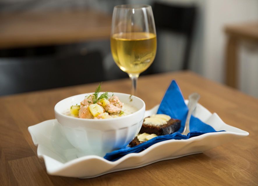 Swedish Wine Tasting Tour in Stockholm Gamla Stan - Exploring Swedish Wines: White, Sparkling, and More