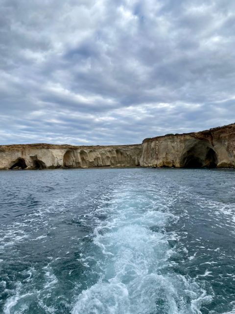 Syracuse:Boat tour Ortigia,Pillirina and seacaves - Starting Point: Ortigia’s Canal and Meeting Location