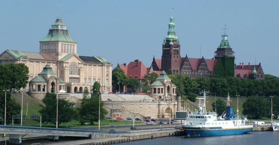 Szczecin: Medieval Old Town Private Walking Tour - Starting Point and End Location in Szczecin