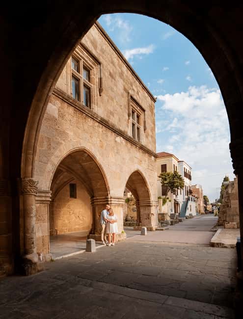 Tailored Photo Sessions for Lasting Memories - Meeting at Rhodes for Your Custom Photo Session