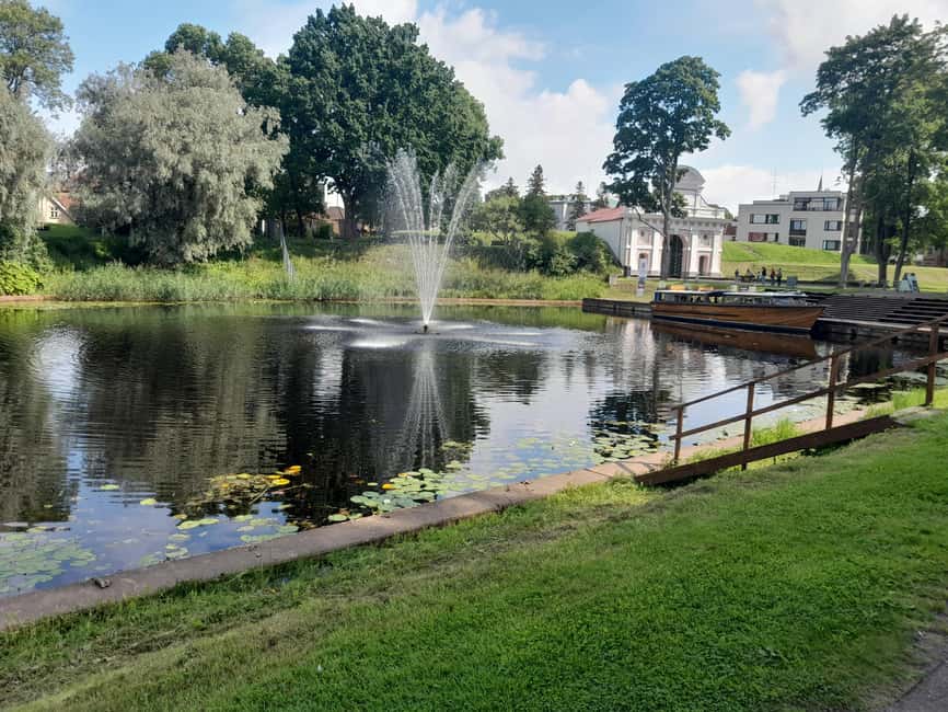 Tallinn: Hidden Gems of Pärnu day trip 8h - Discovering Pärnu Beach & Promenade