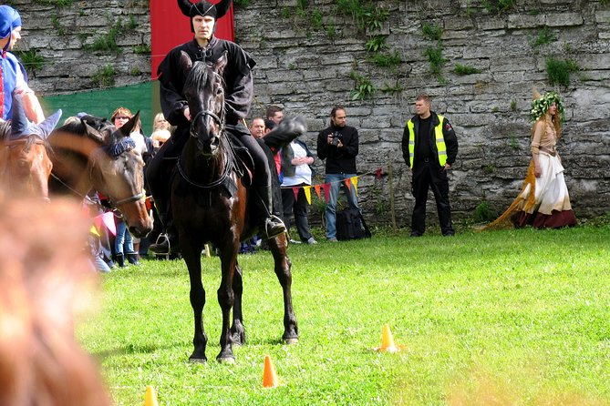 Tallinn Highlights Shore Excursion With Port Return Transfer - Discover Tallinn’s UNESCO Heritage Old Town