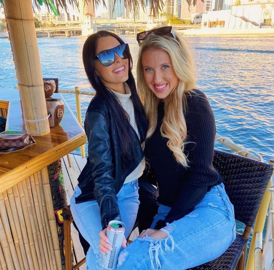 Tampa Bay: Downtown Tampa Tiki Cruise - The Scenic Tampa Riverwalk and Downtown Landmarks