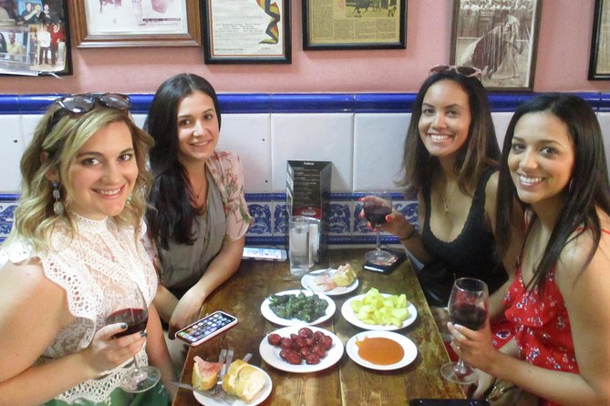 Tapas and history tour ending with churros with chocolate - Exploring Madrid’s Old Town and Iconic Squares