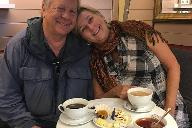 TASTE HELSINKI FOOD TOUR CLASSIC - Private Food Tour - Exploring Helsinki’s Architectural Highlights at Senate Square