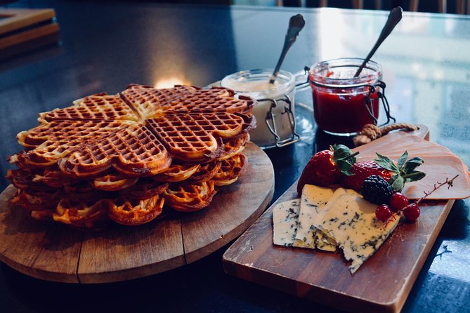 Taste of Oslo Walking Tour - Visiting Oslo’s Food Hall: Mathallen Oslo