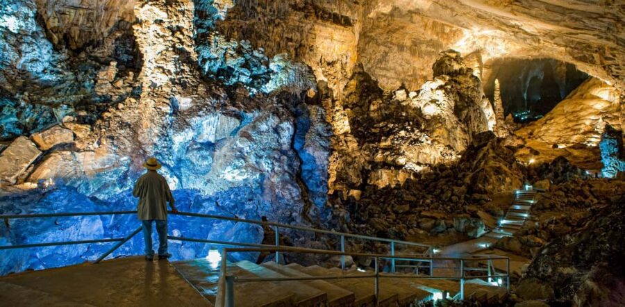 Taxco, Cacahuamilpa Caves and Cuernavaca Full-Day Tour - Departure and Meeting Details