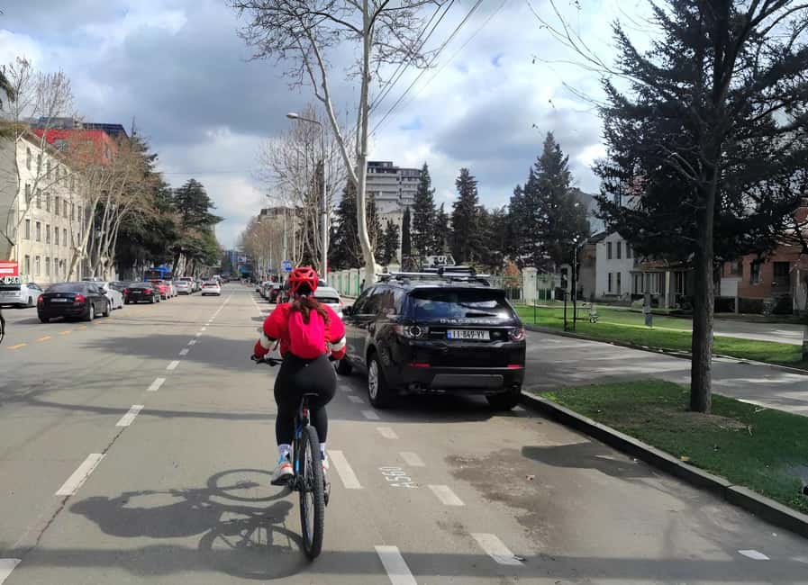 Tbilisi Bike Tour: Peace Bridge, Old Town & Sameba Views - Discover the Historic and Modern Sides of Tbilisi