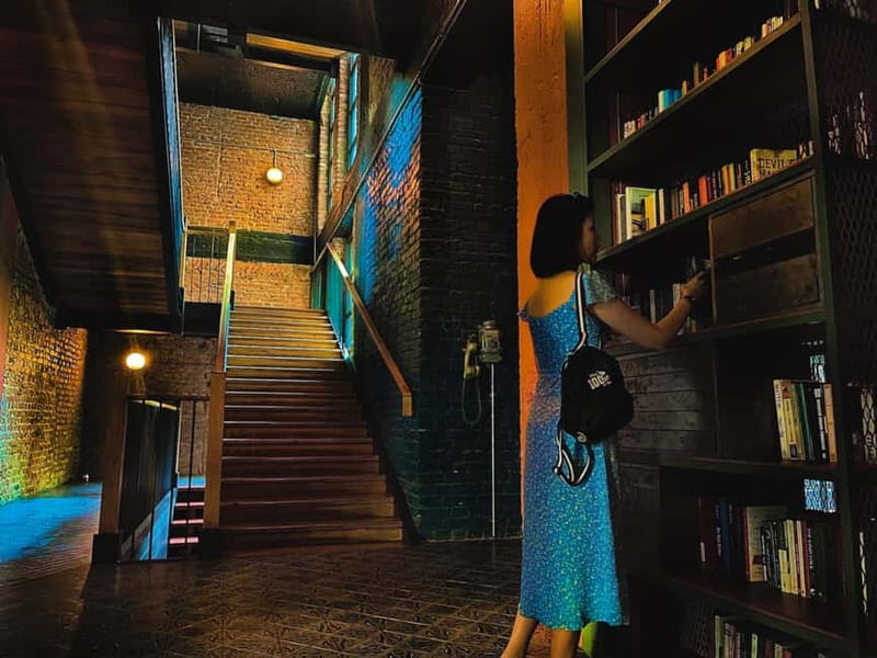 Tbilisi: Hidden Gems Walking Tour with Food & Wine Tastings - Discover Tbilisi’s Secret Streets and Colorful Alleys