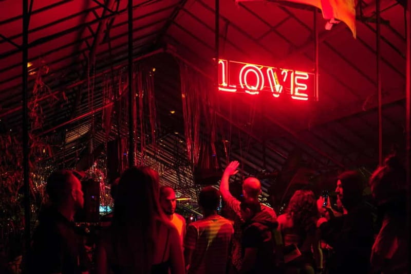 Tbilisi: Nightlife Highlights Tour with Welcome Drinks - The Welcome Shots Kick Off the Night in Style