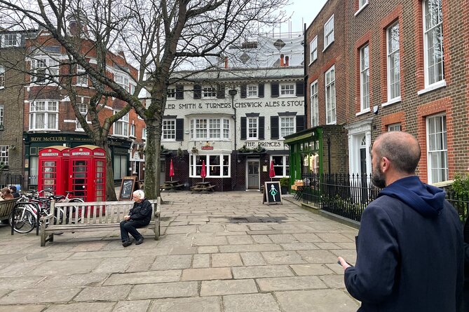 Ted Lasso London Taxi Tour - Visiting Sams Restaurant and Its Story