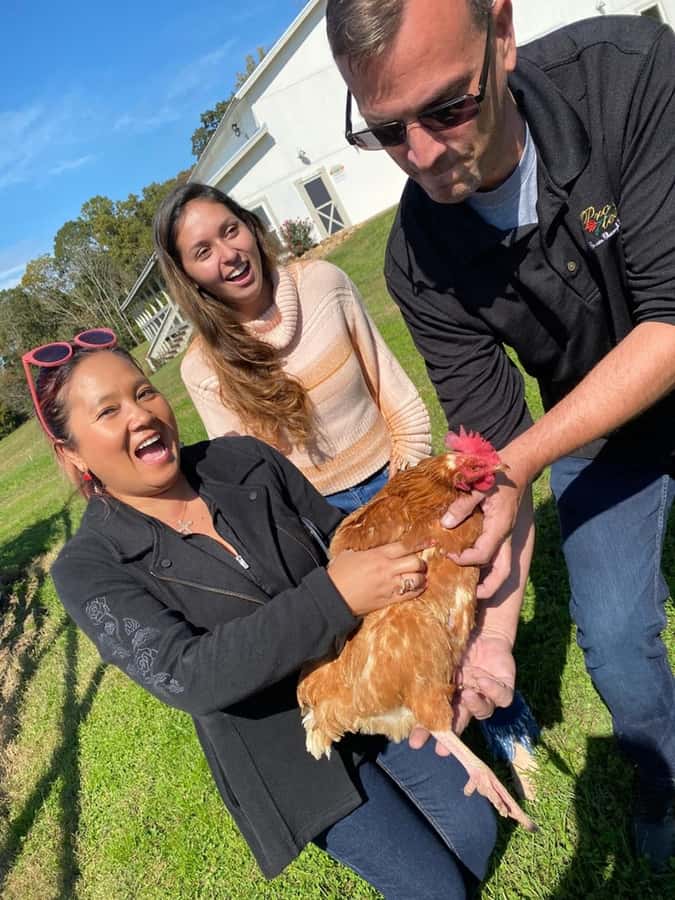 Tennessee: Cedar Pond Farms Feathers & Friends Experience - Visiting Cedar Pond Farms in Tennessee