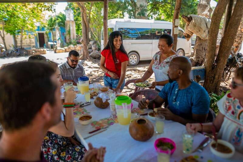 Teotihuacan Adventure: Private Tour & Lunch from Mexico City - Exploring Teotihuacan’s Iconic Pyramids and the Calzada de los Muertos
