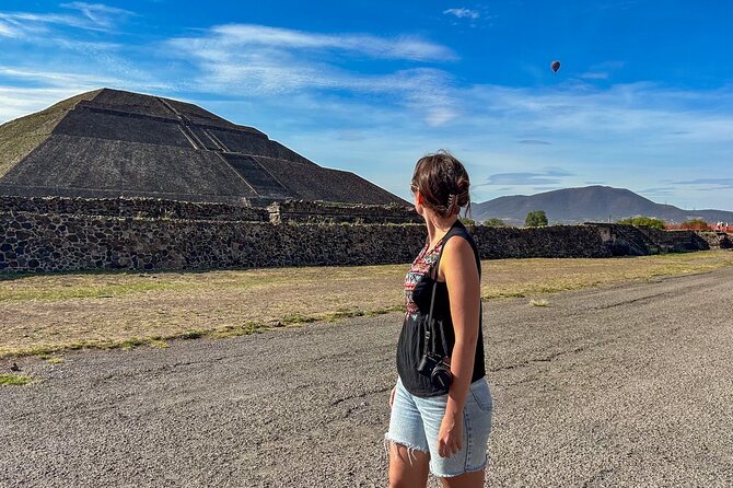 Teotihuacan Early Access & Tula Small Group Guided Tour - Discovering the Pyramids of Teotihuacan in the Morning