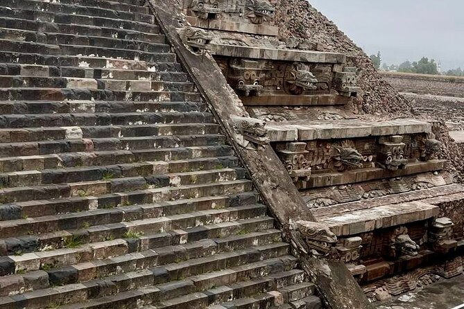 Teotihuacan: Pyramids, Caves & Culinary Experience - Visiting Teotihuacan’s Most Famous Structures