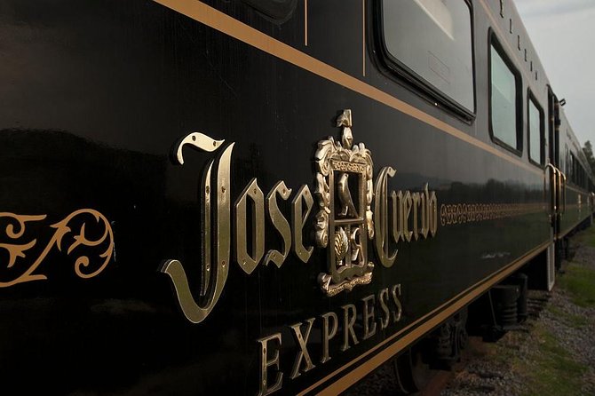 Tequila Day Trip from Guadalajara with Jose Cuervo Express Train - The Jose Cuervo Express: Premium Train Comfort and Views