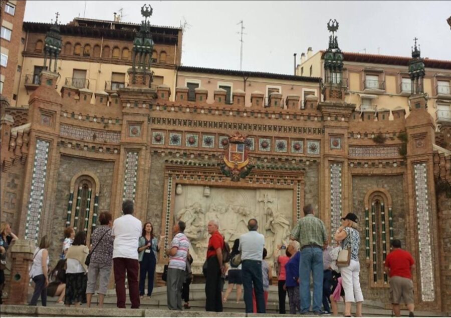 Teruel: Night History and Heritage Tour - Starting Point: The Upper Part of the Staircase