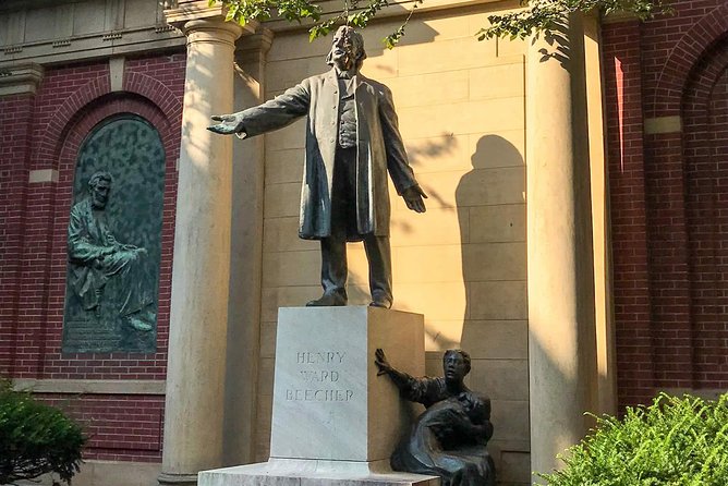 The Best of Brooklyn Walking Tour: "The Brooklyn Revolution!" - Exploring Brooklyn Bridge Park from Above