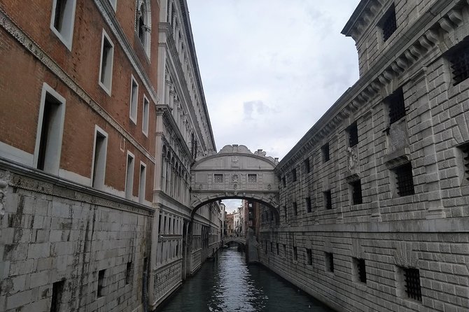 The best of Venice and Murano with Saint Mark's private tour - Inside Saint Marks Basilica: Art, Mosaics, and Architectural Highlights