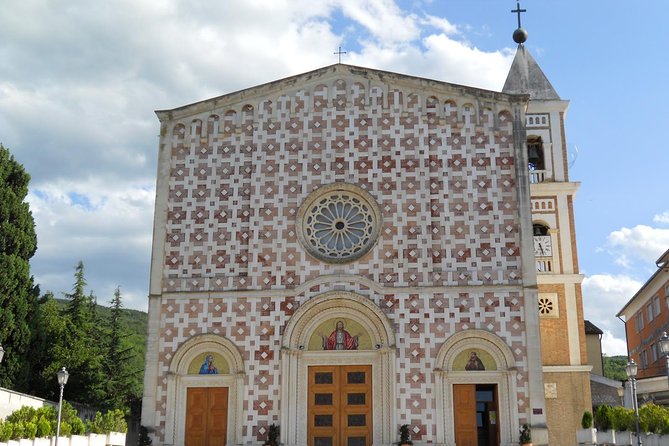 The Eucharistic Miracle and the Holy Face's Sanctuaries - Private Tour from Rome - Key Points