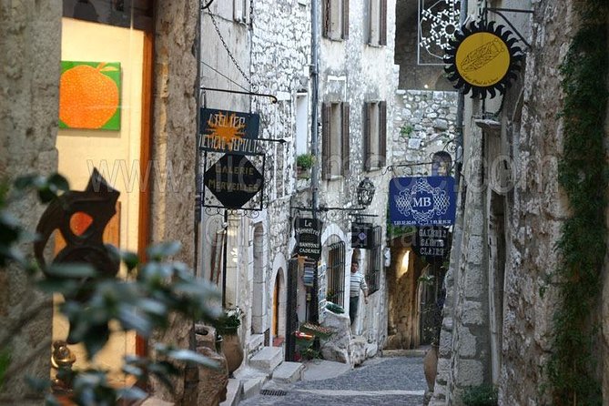 The "French Riviera"-private full day tour- - Exploring the Markets and Old Towns of Cannes and Antibes