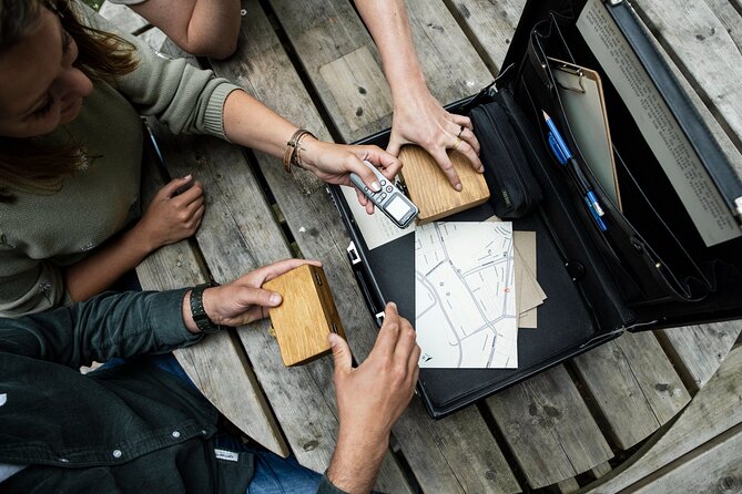 The Goldheist - Trilling Private City Escape Game Rotterdam - The Role of the Game Master in Your Rotterdam Adventure