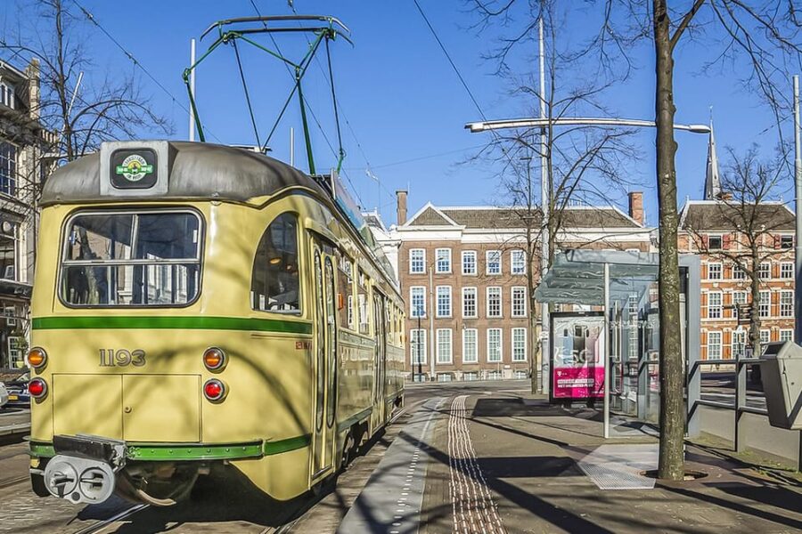The Hague: Hop-on Hop-off Heritage Tram Tour - From the Old Town to the Beach of Scheveningen
