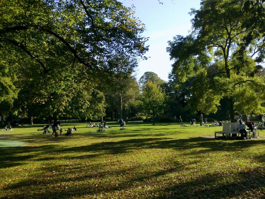 The Hague: Mystery Figures Walking Tour - The 10-Stop Itinerary: From Paleistuin to Chinatown