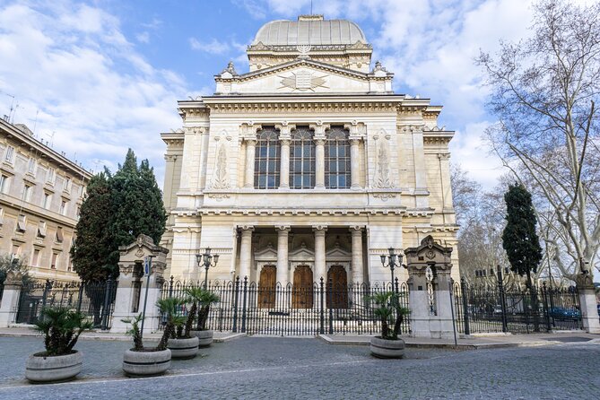 The Jewish Ghetto in Rome with our guide - Tempio Maggiore di Roma: The Neighborhood’s Centerpiece