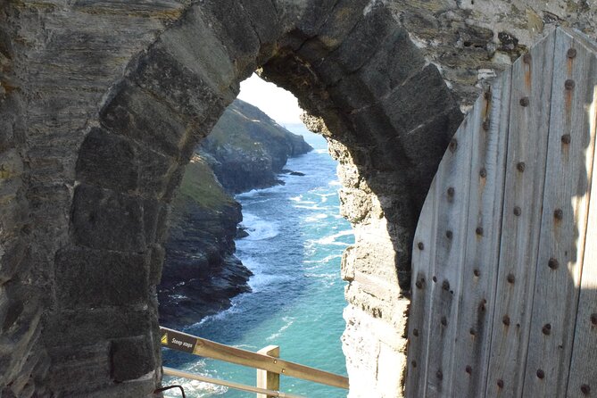 The Legend of King Arthur - Visiting King Arthurs Great Halls and Learning the Legend