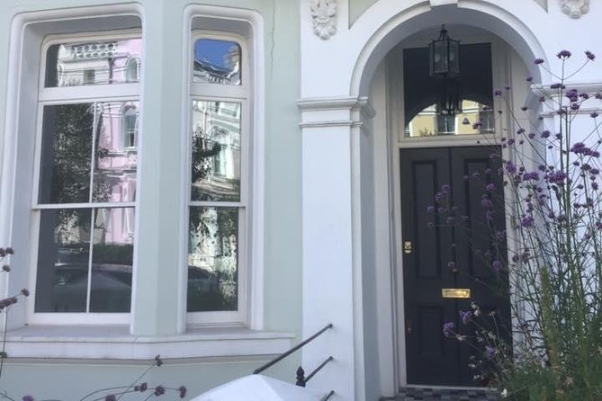 The Notting Hill, Bridget Jones, Love Actually & Four Weddings Tour of London - Visiting the Church of St. Bartholomew the Great: A Four Weddings Landmark