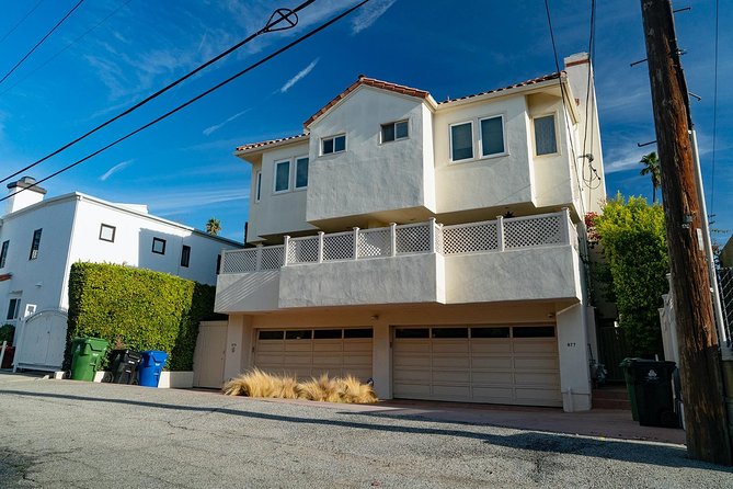 The OJ Simpson Tour - The Role of the Guide and Personal Insights