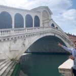 The Secret Venice + Cicheti & Wine Private Tour - Private Guide Ensures a Personalized Experience