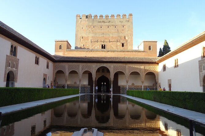 The Secrets of the Alhambra, private tour - Exploring the Nasrid Palaces in Depth