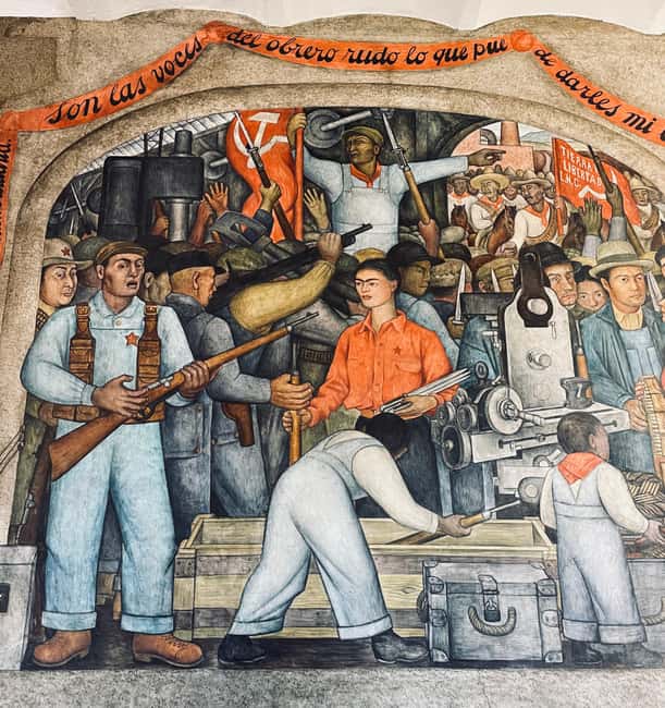 The Steps of Frida: Mexico City - Visiting the Antiguo Colegio de San Ildefonso