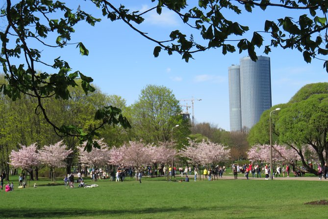The tour of Riga - one step outside the Old Town - Scenic Drive Through Kipsala Island