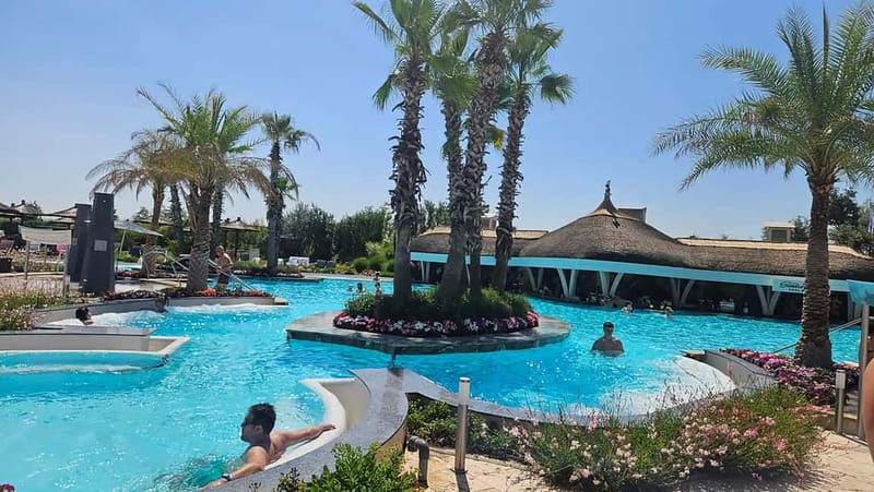 Therme:Spa Day at the biggest oasis of RelaxationBucharest - The Largest Wellness Center in Europe: What Makes It Unique