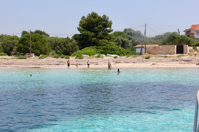 Three Islands Private Speedboat Tour With Blue Lagoon Stop - Discovering Hidden Coves in Drvenik