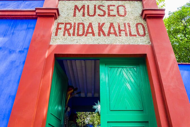Tickets to the Frida Kahlo Museum - Visiting The Blue House: Frida Kahlos Intimate World