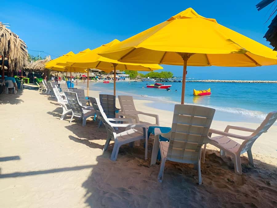 Tierra bomba: Typical beachday to Punta Arena! - Starting Point and Easy Access from Cartagena