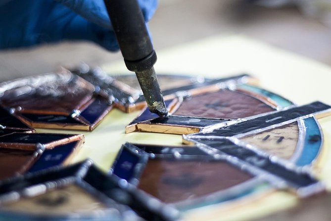 Tiffany Technique Workshop - Discover the Tiffany Technique and Its Impact on Glass Art