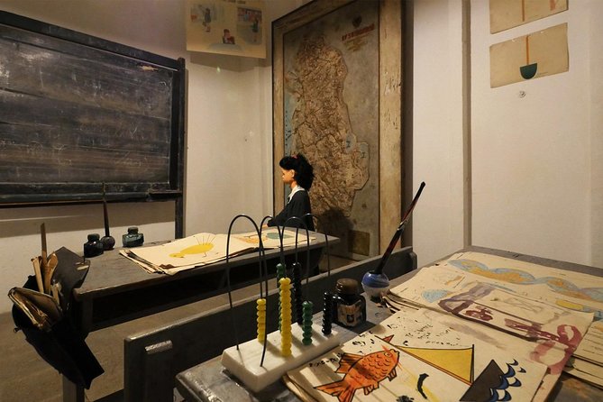 Tirana food & communism sites - 1 day - Exploring the Underground World at Bunk’Art 2