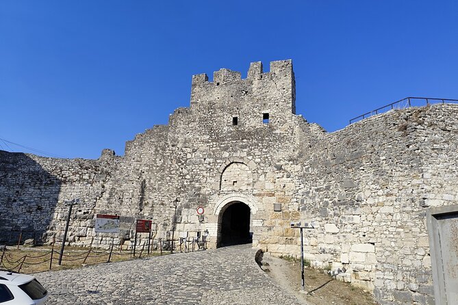 Tirana to Berat By Eden: Private day trip - Exploring Berat Castle and Its Medieval Streets