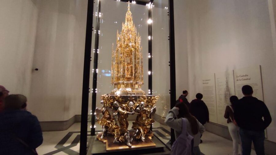 Toledo: Cathedral, synagogue & mosque. - Starting at Toledo City Hall: A Convenient Meeting Point