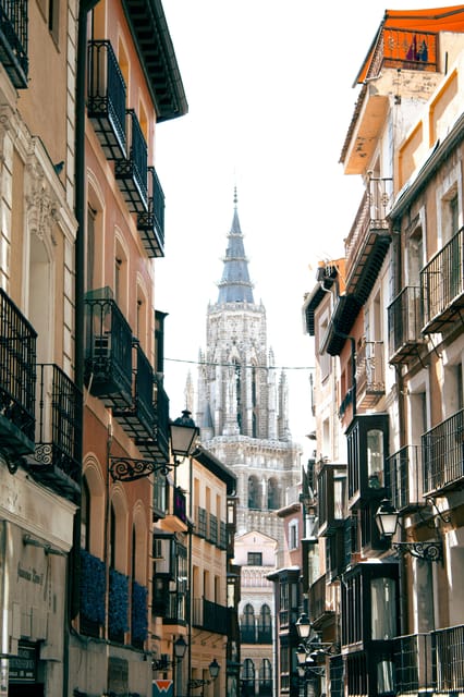 TOLEDO: Private Tour With Official Guide - Meet at Follow Me Toledo Office for a Smooth Start